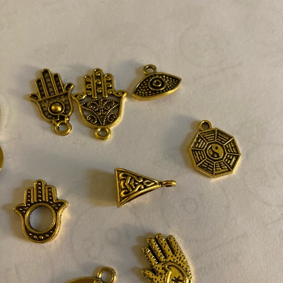 Lot of 9 gold charms/pendants Pagan/Occult theme for jewelry - Picture 9 of 9